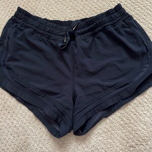 Lululemon Hottie Hot shorts